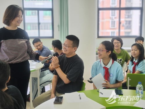 家校攜手，共育未來 記盧灣中學“繪家史·親子溝通”家庭教育開放日活動